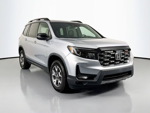 Certified 2022 Honda Passport TrailSport image 3