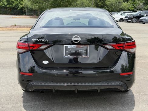 Used 2024 Nissan Sentra S FWD image 25