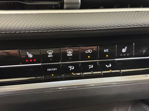 New 2026 Chevrolet Equinox LT w/ LPO, Floor Liner Package image 37