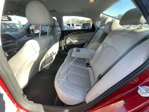 Used 2018 Hyundai Sonata Limited image 9