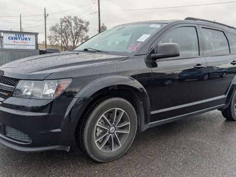Used 2018 Dodge Journey SE w/ Popular Equipment Group image 1