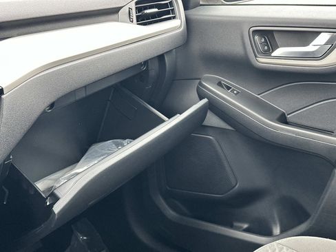 Used 2021 Ford Escape SE w/ Convenience Package image 34