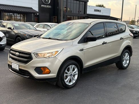 Used 2017 Ford Escape S image 4