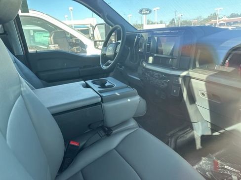 New 2024 Ford F550 4x4 Crew Cab Super Duty image 2
