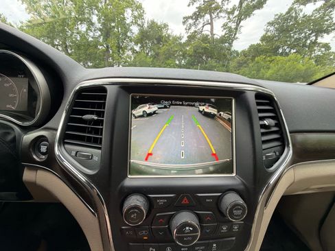 Used 2017 Jeep Grand Cherokee Limited w/ Luxury Group II RWD image 31