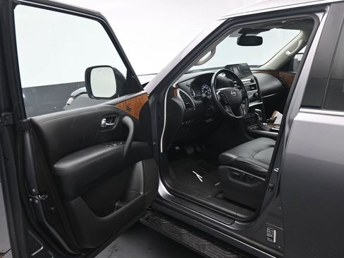 Used 2024 Nissan Armada SL w/ Captain's Chairs Package AWD/4WD image 21