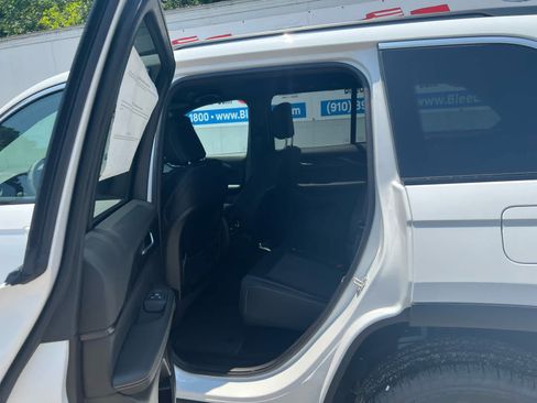 New 2025 Jeep Grand Cherokee Laredo w/ Luxury Tech Group I image 37