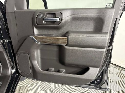 Used 2021 Chevrolet Silverado 1500 RST image 12