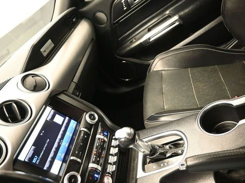 Used 2019 Ford Mustang GT Premium RWD image 20