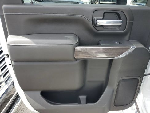 Used 2022 Chevrolet Silverado 3500 LTZ AWD/4WD image 7