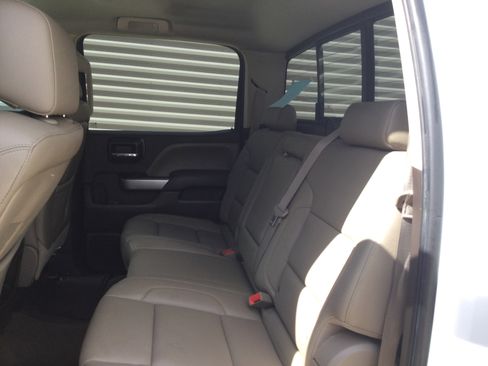 Used 2015 Chevrolet Silverado 1500 LTZ Z71 w/ LTZ Plus Package AWD/4WD image 6