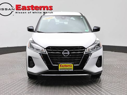 Used 2023 Nissan Kicks S FWD image 2