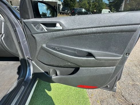 Used 2021 Hyundai Tucson Ultimate w/ Cargo Package FWD image 24