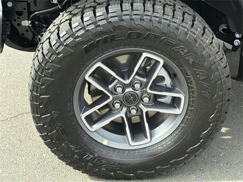 New 2026 Jeep Gladiator Mojave image 18