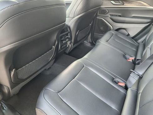 New 2026 Jeep Grand Cherokee Limited AWD/4WD image 22