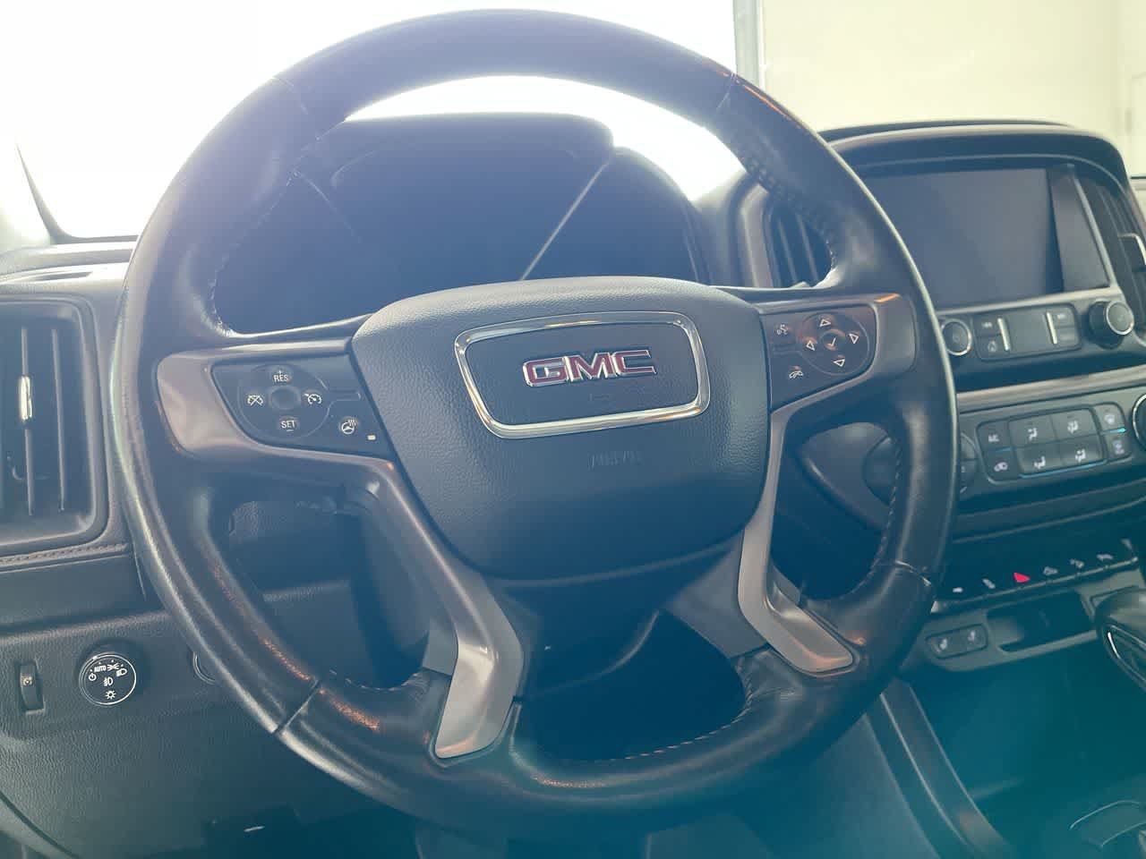 Used 2022 GMC Canyon AT4 w/ Trailering Package AWD/4WD image 14