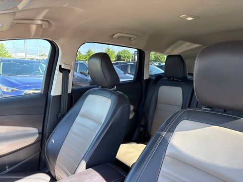 Used 2019 Ford Escape SEL FWD image 5