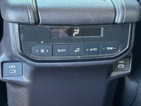 Certified 2025 Toyota Grand Highlander FWD image 46