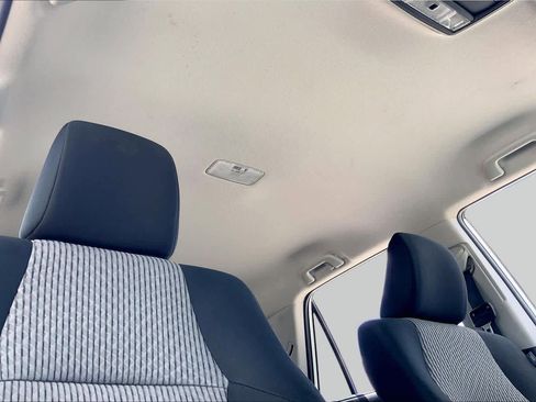 Used 2022 Toyota 4Runner SR5 AWD/4WD image 14