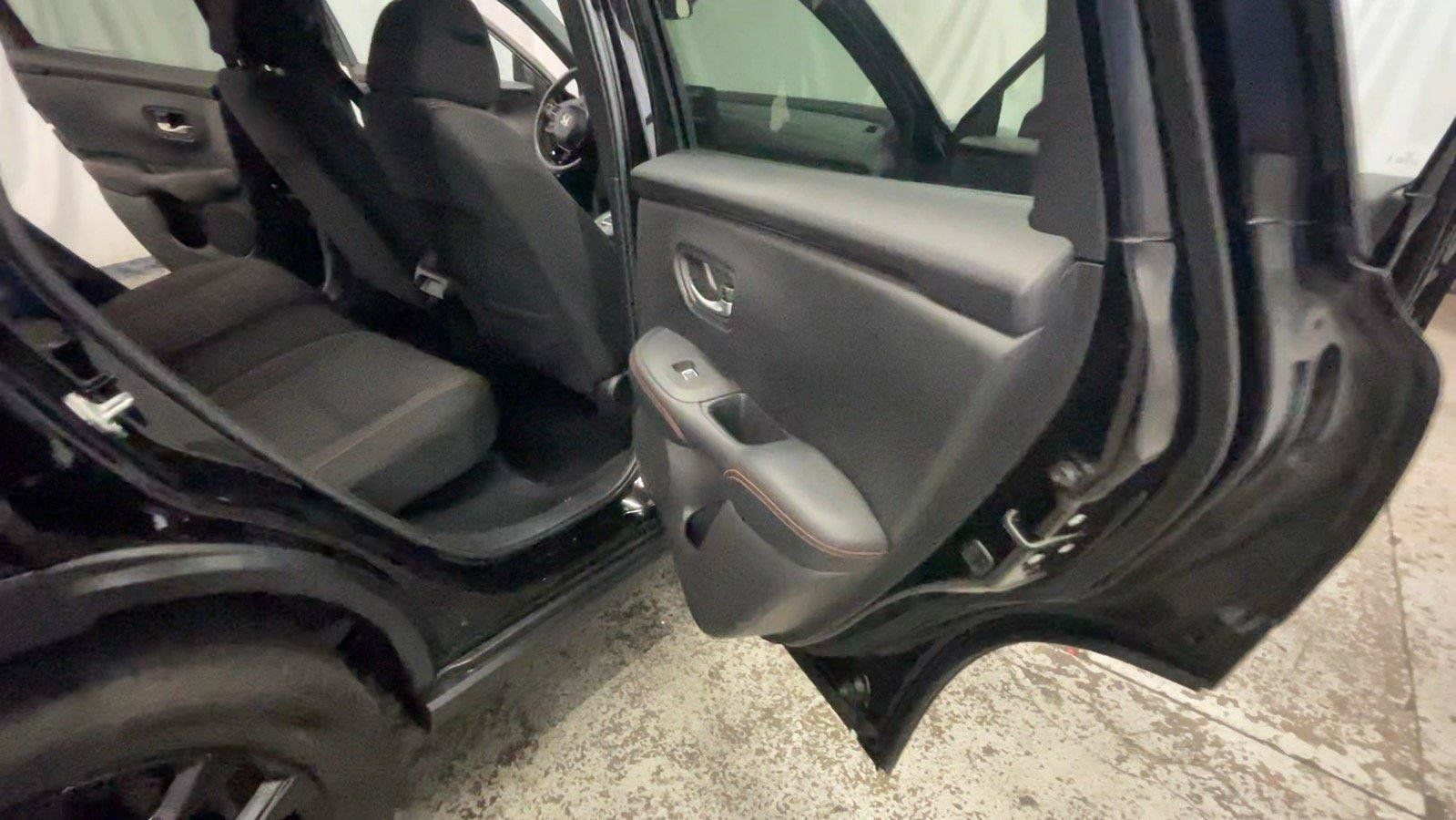 Certified 2024 Honda HR-V Sport image 24