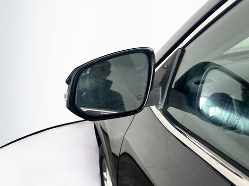 Used 2019 Toyota Highlander Limited image 16