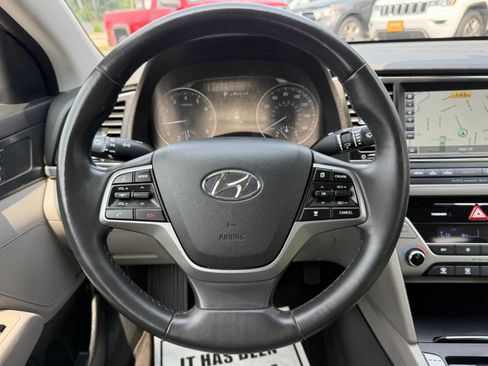 Used 2017 Hyundai Elantra Limited w/ Limited Ultimate Package 05 FWD image 29