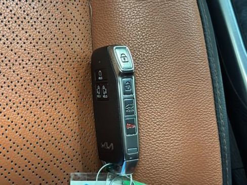 Used 2024 Kia Carnival SX Prestige FWD image 21
