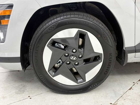 Used 2024 Hyundai Kona SEL FWD image 18