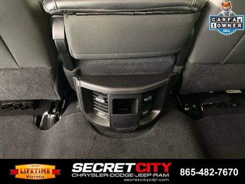 Used 2025 RAM 2500 Big Horn AWD/4WD image 25