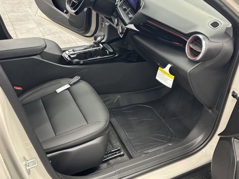 New 2026 Chevrolet Trax RS w/ Sunroof Package image 31