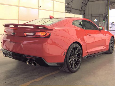 Used 2018 Chevrolet Camaro ZL1 RWD image 5