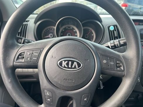 Used 2010 Kia Forte EX image 13