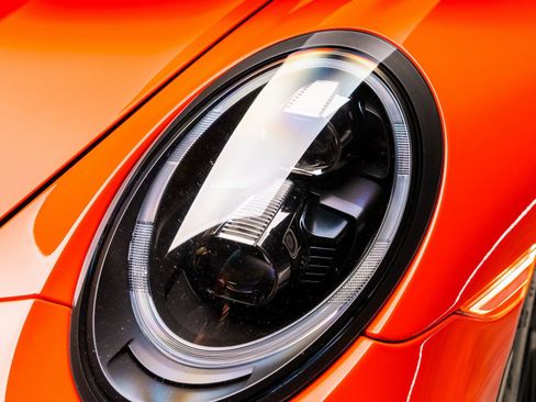 Used 2018 Porsche 911 GT3 image 24