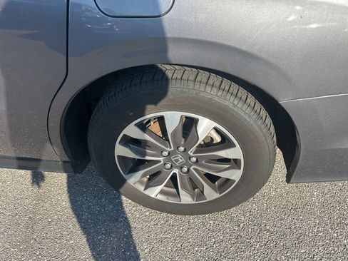 Used 2024 Honda Odyssey EX-L image 11