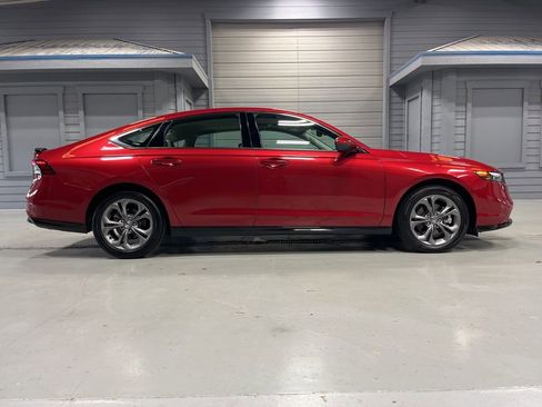Used 2023 Honda Accord EX-L image 8