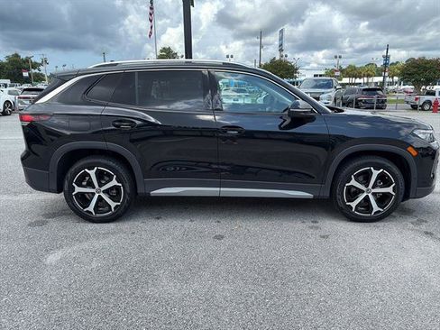 New 2025 Volkswagen Tiguan SE image 7