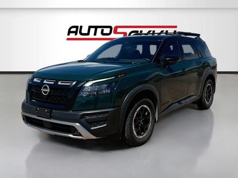 Used 2023 Nissan Pathfinder Rock Creek AWD/4WD image 3