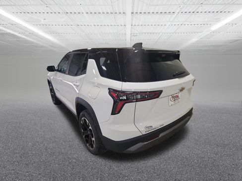 New 2026 Chevrolet Equinox LT w/ Convenience Package II image 8