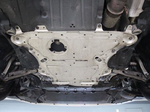 Used 2018 BMW 530e xDrive image 99