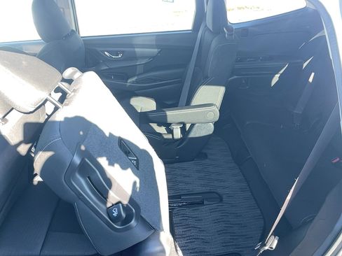 Used 2024 Subaru Ascent Premium w/ Convenience Package image 20