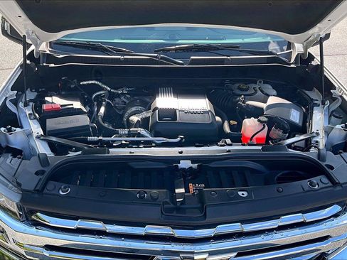 Used 2021 Chevrolet Silverado 1500 LTZ AWD/4WD image 10