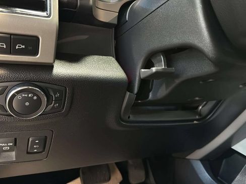 Used 2019 Ford F150 Lariat AWD/4WD image 32