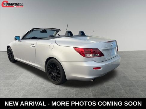 Used 2011 Lexus IS 250C w/ Luxury Pkg image 3