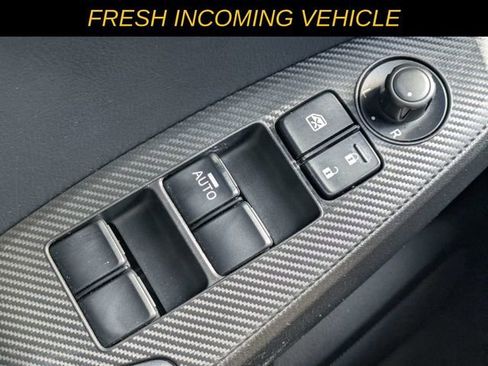 Used 2016 MAZDA MAZDA3 s Grand Touring FWD image 18