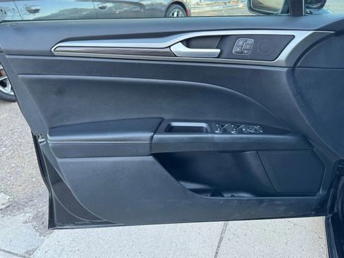 Used 2020 Ford Fusion SEL image 14