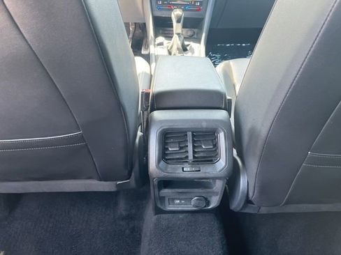 Used 2024 Volkswagen Tiguan SE R-Line FWD image 15