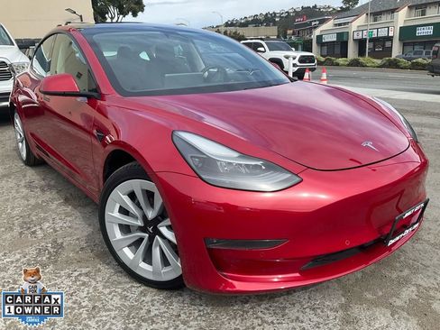 Used 2022 Tesla Model 3 Long Range image 1