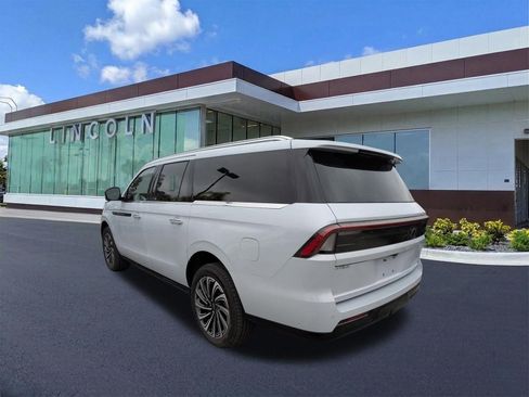 Certified 2025 Lincoln Navigator L Black Label image 7