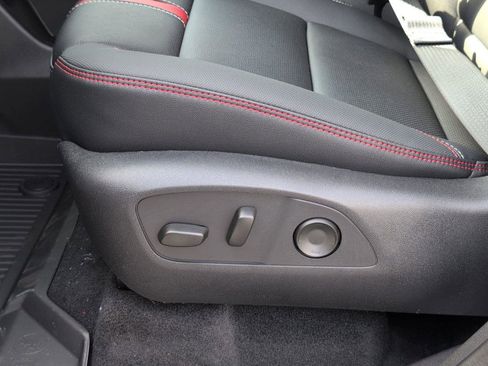 New 2026 Chevrolet Traverse RS w/ LPO, Floor Liner Package image 31