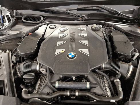 Used 2023 BMW 760i xDrive 760i xDrive image 31